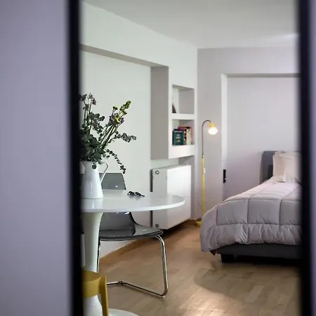 Newly Cosy Renovated Apartment Downtown Ateny Zewnętrze zdjęcie