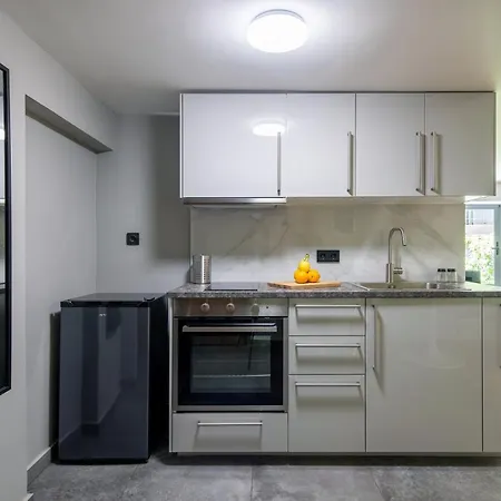 Newly Cosy Renovated Apartment Downtown Ateny Zewnętrze zdjęcie