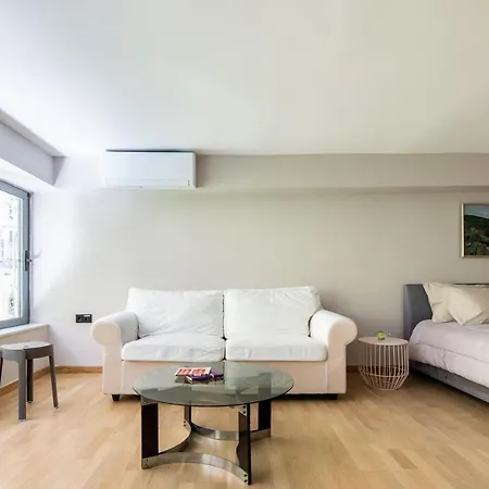 Newly Cosy Renovated Apartment Downtown Ateny Zewnętrze zdjęcie
